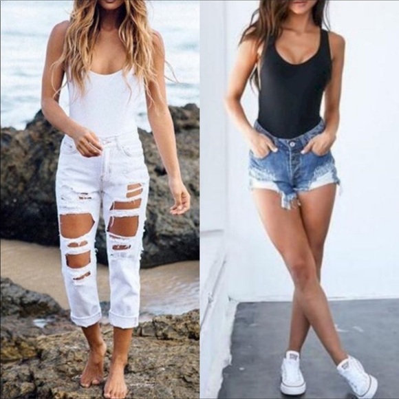 Black Bodysuit. A wardrobe must have!👠💕 - Picture 5 of 5